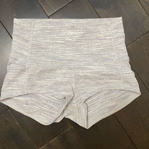 Lululemon shorts size 6